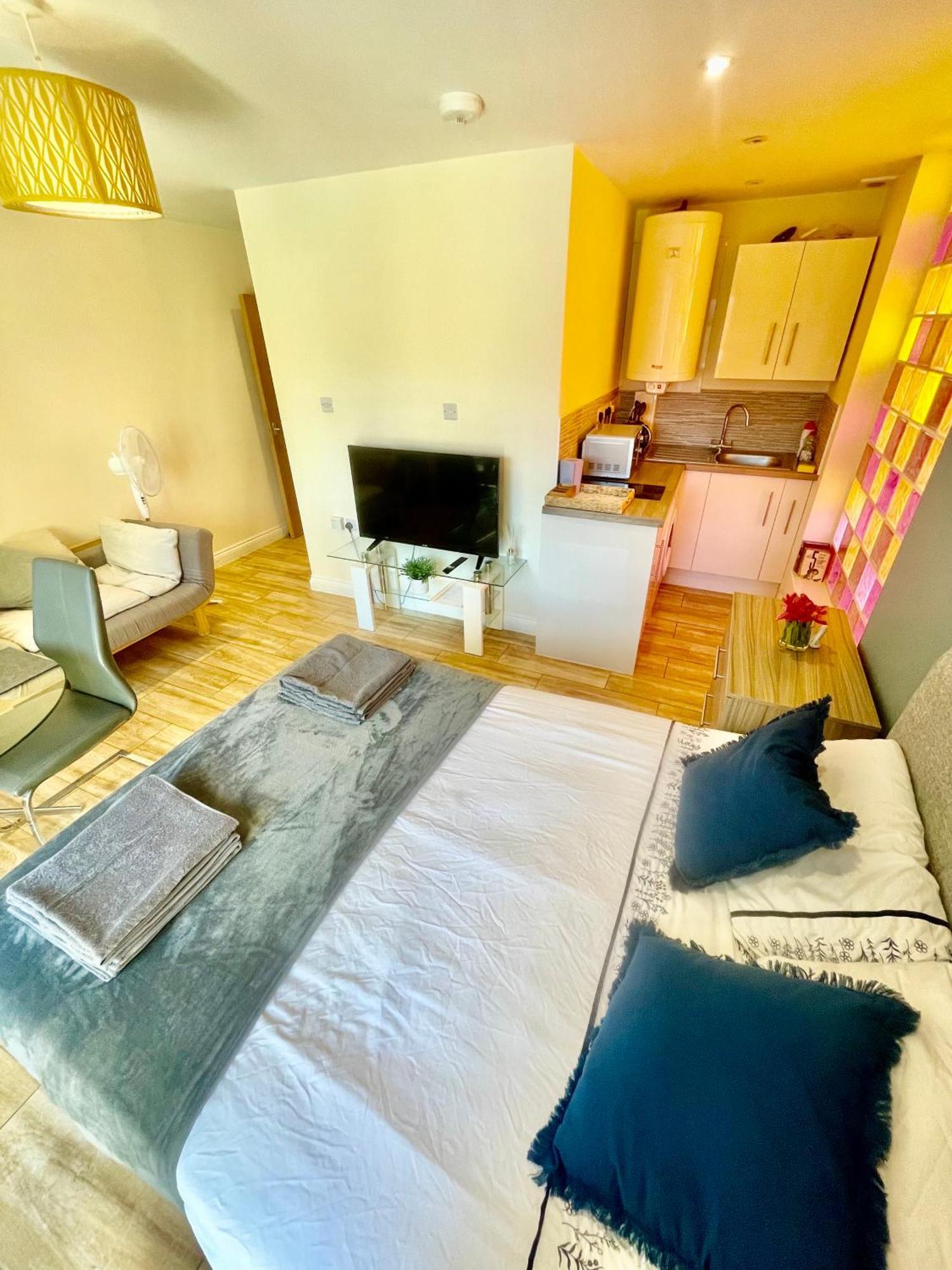 Cambridge City Centre Immaculate Studio Sleeps 2 - Central Location Paradise Street Exteriör bild