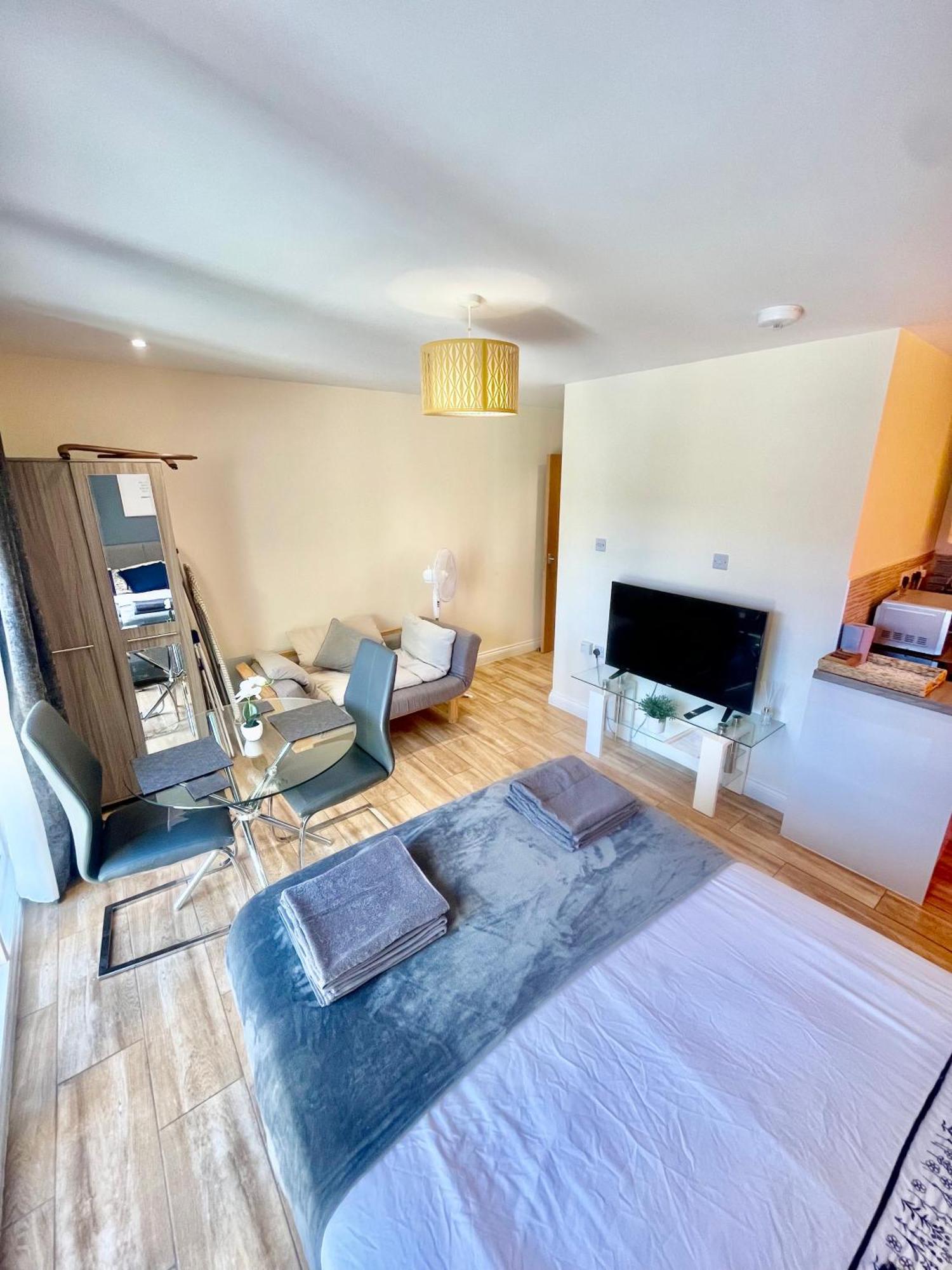 Cambridge City Centre Immaculate Studio Sleeps 2 - Central Location Paradise Street Exteriör bild